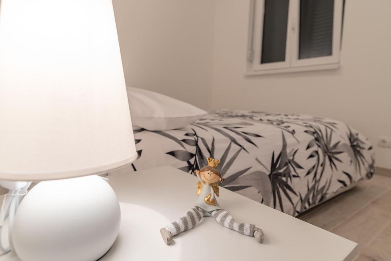 Apartman Pjer Trogir Zewnętrze zdjęcie